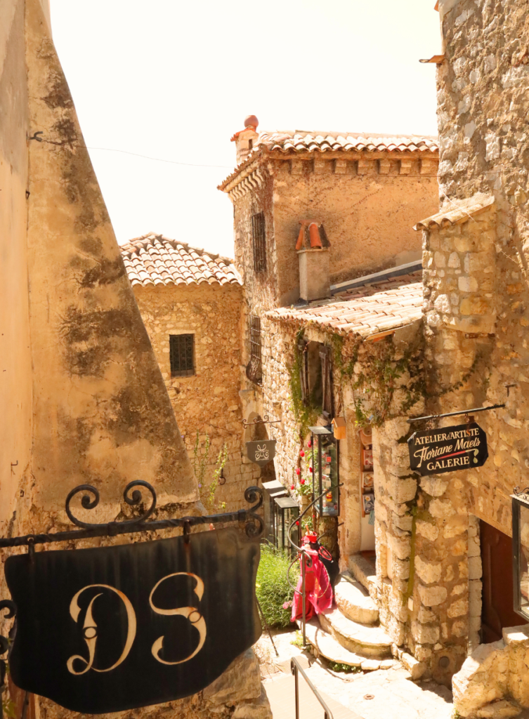 Eze Village - @lucie_ben