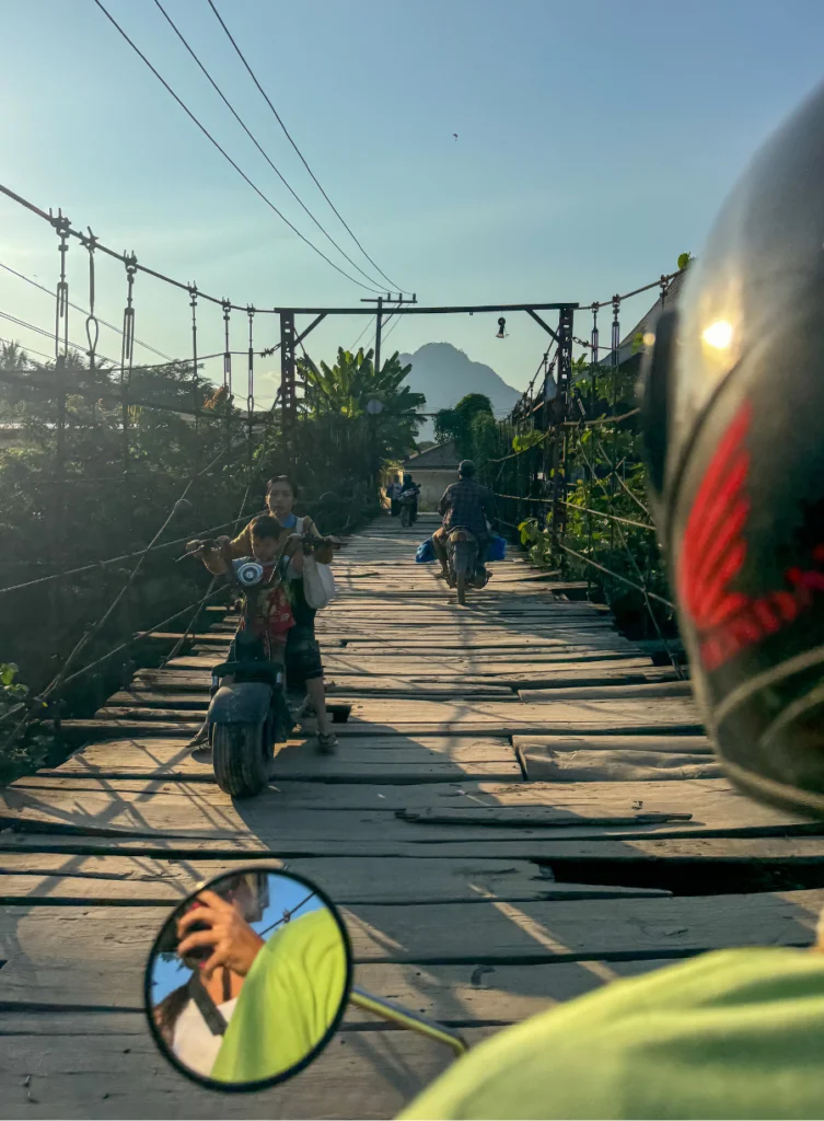 Pont Vang Vieng