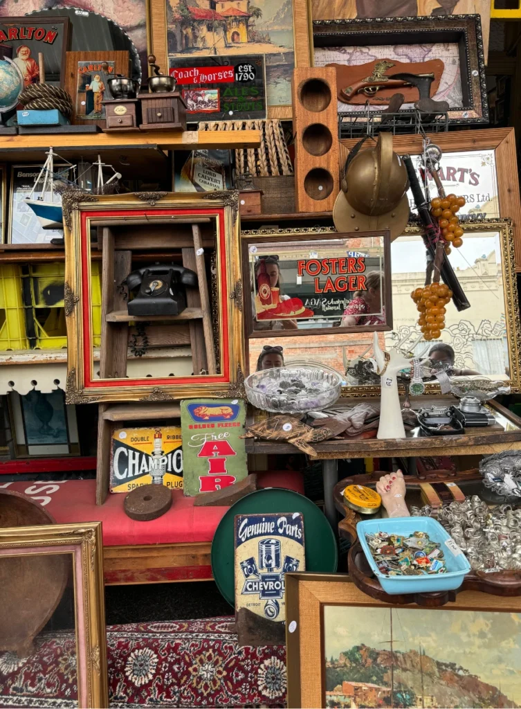 Newtown, vintage store