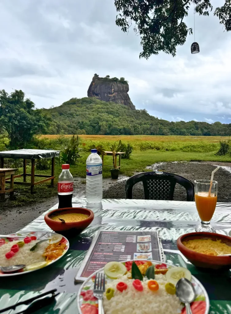 Restaurants Sigiryia