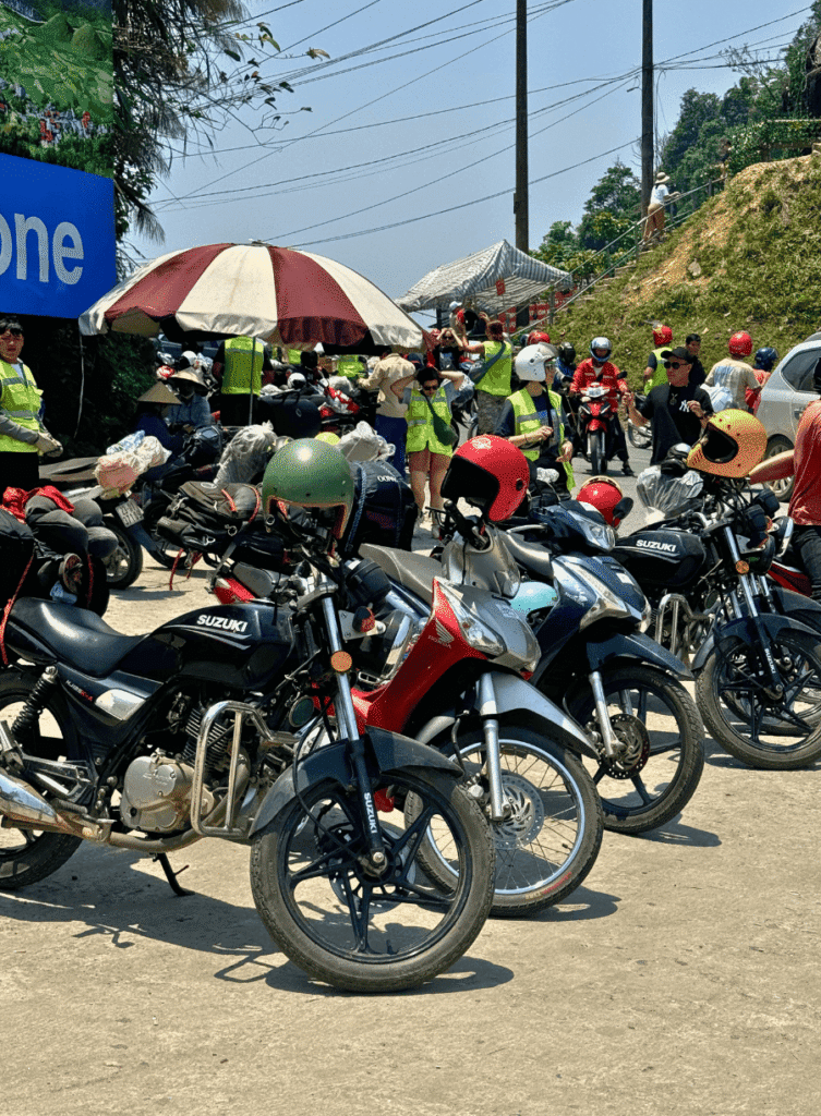 Motos Ha Giang Loop Vietnam